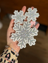Load image into Gallery viewer, Snowflake *VENT CLIP SIZE*