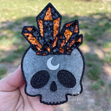 Load image into Gallery viewer, Celestial Skull With Crystals