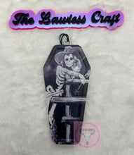 Load image into Gallery viewer, Coffin