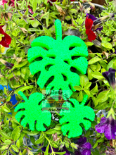 Load image into Gallery viewer, Monstera Leaf