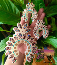 Load image into Gallery viewer, Squash Blossom *VENT CLIP SIZE*