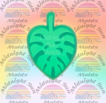 Load image into Gallery viewer, Monstera Leaf