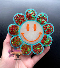 Load image into Gallery viewer, Smiley Flower