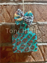 Load image into Gallery viewer, Leopard Cow Tag