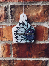 Load image into Gallery viewer, Sunflower Cow Tag