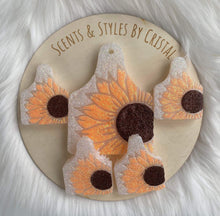 Load image into Gallery viewer, Sunflower Cow Tag