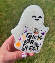Load image into Gallery viewer, Trick Or Treat Ghost