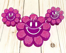 Load image into Gallery viewer, Smiley Flower