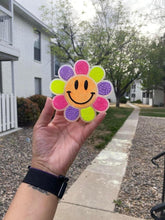 Load image into Gallery viewer, Smiley Flower