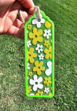 Load image into Gallery viewer, Floral Bookmark
