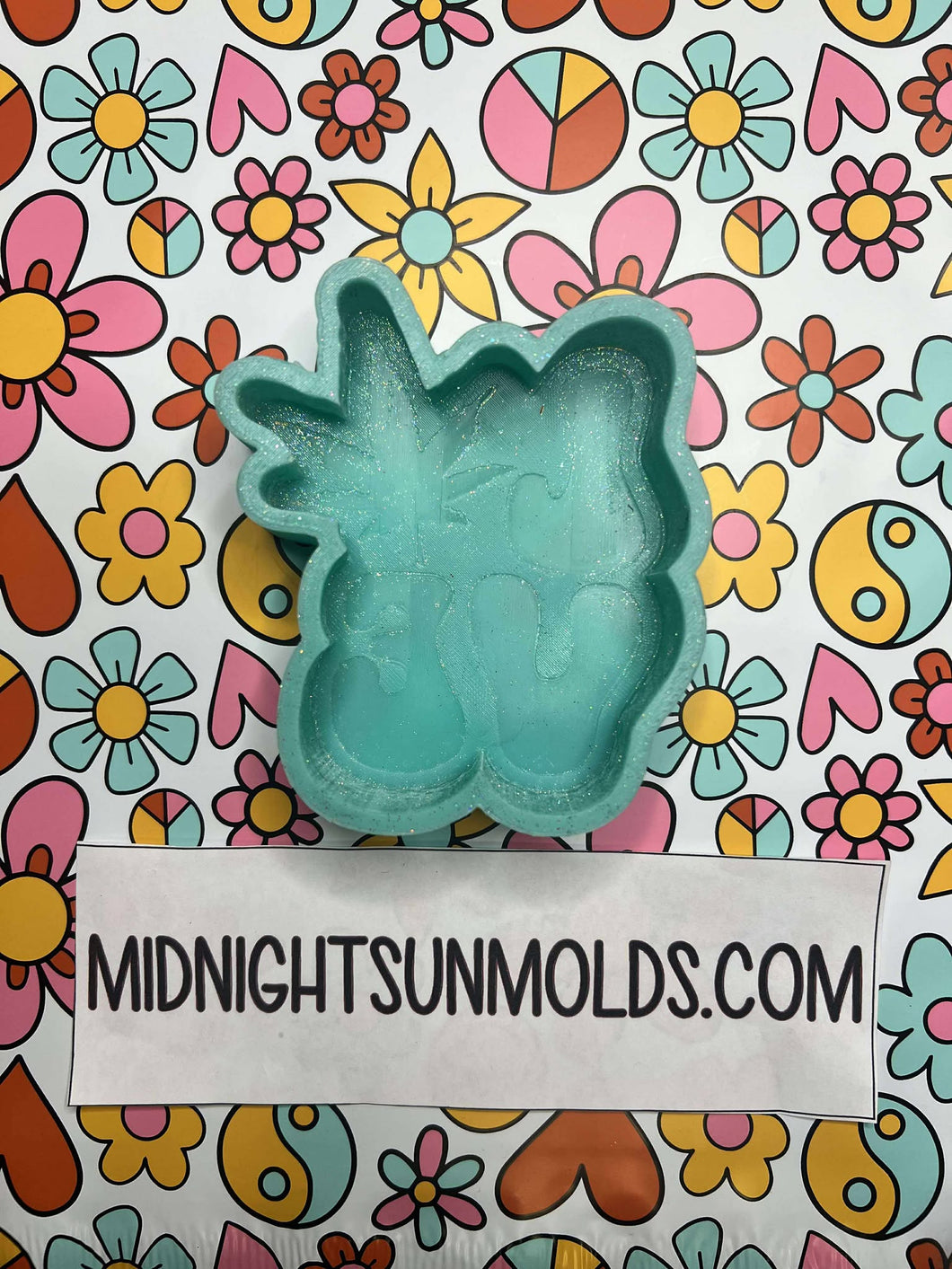 Cannabis Love *Destash*