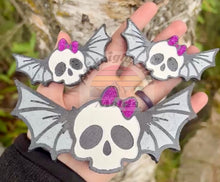Load image into Gallery viewer, Cutie Skull Bat
