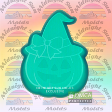 Load image into Gallery viewer, Witchy Jack O Lantern
